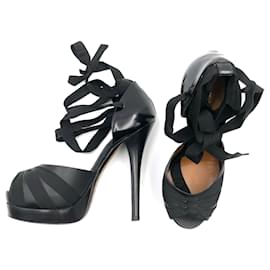 Fendi-Fendi peep toe platform sandals with black ribbons-Black