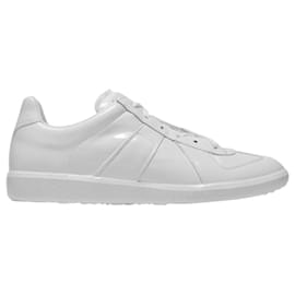 Maison Martin Margiela-Replica Low Top Sneakers in White Leather-White