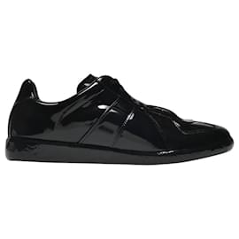 Maison Martin Margiela-Replica Low Top Sneakers in White Leather-Black