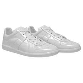 Maison Martin Margiela-Replica Low Top Sneakers in White Leather-White