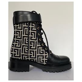 Balmain-Bottines Balmain Romy Ranger en Toile Monogram Noire et Beige-Noir