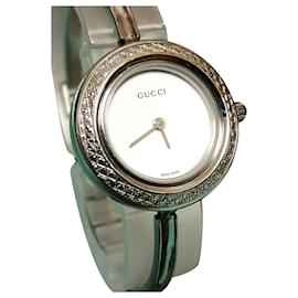 Gucci-Gucci watch 11/12.2L Women's Watch White Gold Plated-Silvery