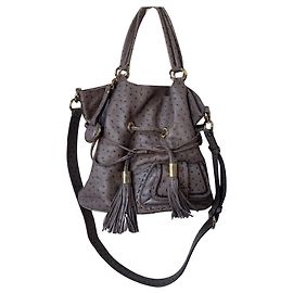Lancel's first flirt Grey