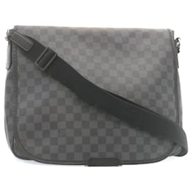 Louis Vuitton-Louis Vuitton Daniel-Grey