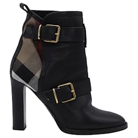 Burberry-Burberry Baird 100 Ankle Boots in Black Leather-Black