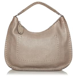 Fendi-Sac à bandoulière en cuir Fendi Silver Selleria-Argenté