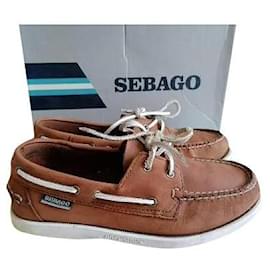 Sebago-Dockside-Caramello