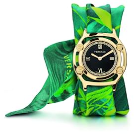 Versace-Medusa Frame Watch-Golden,Metallic