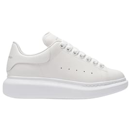 Alexander Mcqueen-Oversized Sneakers - Alexander McQueen - Leather - White-White