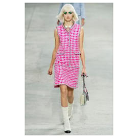 Chanel-8,7K$ Ikonisches Tweed-Kleid-Pink