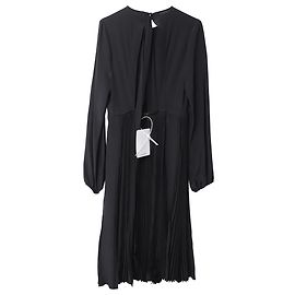 Robe mi-longue plissée à dos ouvert Rochas en soie noire Noir
