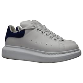 Alexander Mcqueen-Alexander McQueen Larry Sneakers in White Leather-White