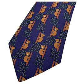 Hermès-Gravata Hermes Paris de seda azul marinho com estampa de ursos de escalada 7282 MA-Azul