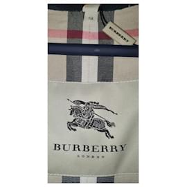 Burberry-Gabardina Heritage de Burberry-Azul marino