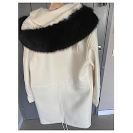 Fendi-casaco de marfim feminino fendi t42ele capuz removível 100% marmota canadá-Bege