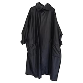 Issey Miyake-Long oversized trench coat-Black