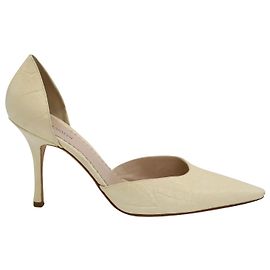 Giorgio Armani Crocodile Effect Pointed Toe Pumps in Ivory Leather White Cream