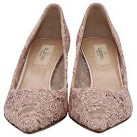 Valentino-Valentino Pointed Lace Pumps in Nude Leather-Flesh