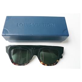 Louis Vuitton-LOUIS VUITTON Sunglasses CAT EYE THE LV BE-Brown,Black