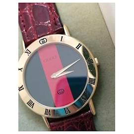 Gucci-gucci 3000M ladies/gents leather watch-Golden