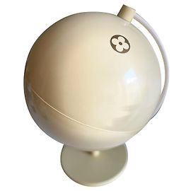 Louis Vuitton Globe Beige