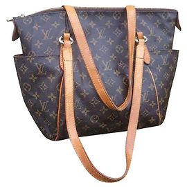 Louis Vuitton Totalmente MM Castanho escuro