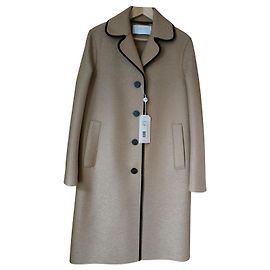 Harris Wharf London Contrast piped coat pressed wool tan 441 Beige