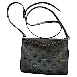 Louis Vuitton-Pallas-Negro