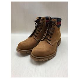 Gucci-GUCCI Trekking boots / UK8.5 / Camel / Suede / Box, With storage bag-Other