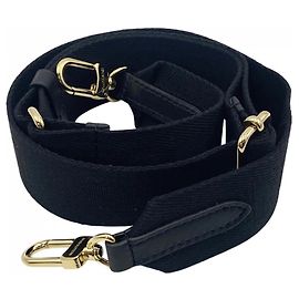 Nova alça de ombro Louis Vuitton Coussin preta Preto