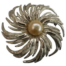 Autre Marque Broche de Pérola Prateada em Metal Prata