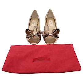 Valentino-Valentino Metallic Couture Bow Pumps in Gold Nappa Leather-Golden