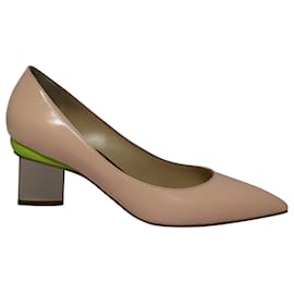 Nicholas Kirkwood-Nicholas Kirkwood Pointed Toe Pumps in Pink Patent Leather-Pink