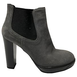Hogan H313 Block Heel Ankle Boots in Grey Suede Grey