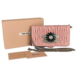 Miu Miu I-phone case in pelle con gioiello Rosa