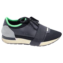 Balenciaga-Balenciaga Baskets Race Runner en Cuir Noir et Vert-Noir