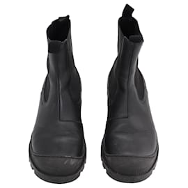 Loewe-Loewe Chelsea Boots in Black Calfskin Leather-Black