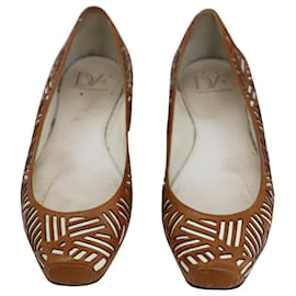 Diane Von Furstenberg-Diane Von Furstenberg Laser Cut Ballerina Flats in Brown Leather-Brown