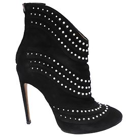 Alaïa Alaia Ankle Boots pérolas com tachas em camurça preta Preto