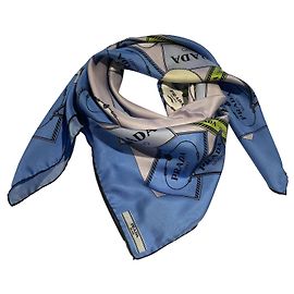 Prada Schal CHANEL SEIDE Hellblau