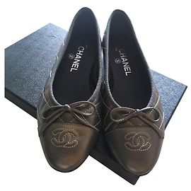 Sapatilhas de balé acolchoadas verde-oliva Chanel Metálico