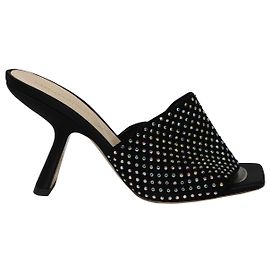 Nicholas Kirkwood Alba Crystal Embellished Mules in Black Satin Black