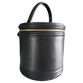 Louis Vuitton-Cannes-Black