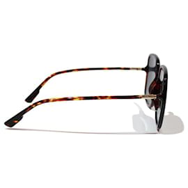 Dior-Des lunettes de soleil-Marron