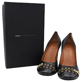 Marc Jacobs-Marc By Marc Jacobs Pumps with Zipper Grommet Design in Black Leather-Black