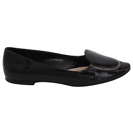 Miu Miu Flats aus schwarzem Lackleder Schwarz