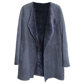Theory Shearling Coat in Navy Blue Fur Blue