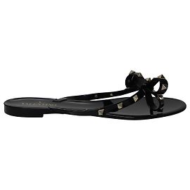 Valentino Rockstud Flip Flops aus schwarzem Gummi Schwarz