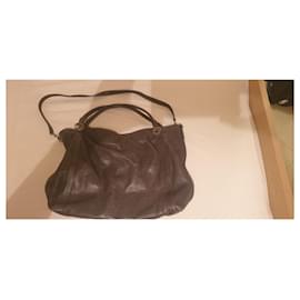 Gucci-Handtaschen-Grau