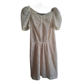 Vestido de renda Maje cor eggshell Fora de branco